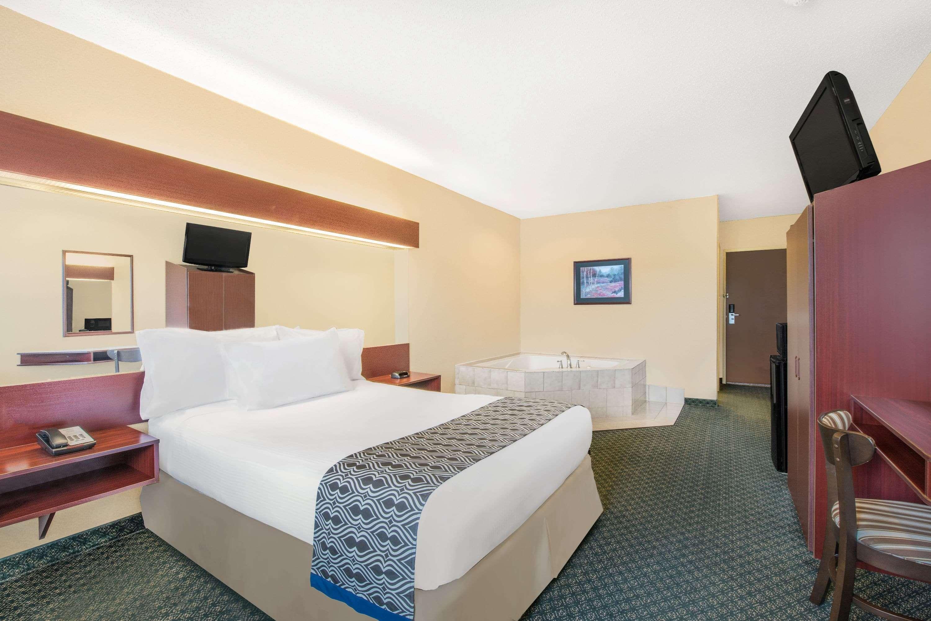 Microtel & By Wyndham Hotel